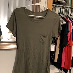 Rue21 “Crew neck tee” size medium, new with tags